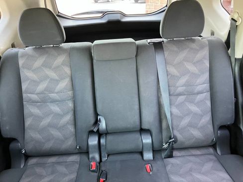 Used 2016 Nissan Rogue S image 20