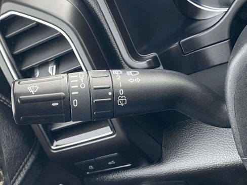 Used 2020 Ford Expedition Limited image 23