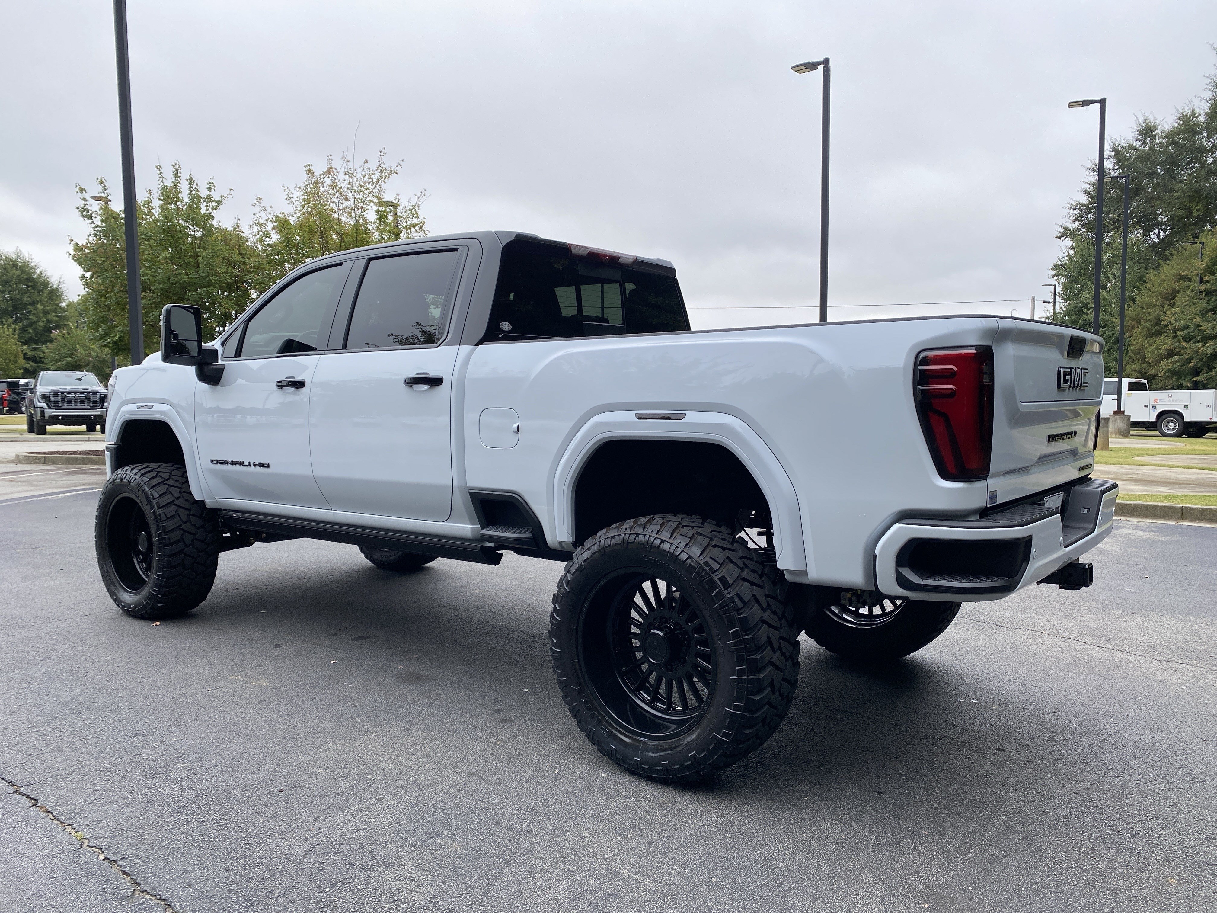 Used 2026 GMC Sierra 2500 Denali Ultimate AWD/4WD image 7