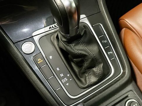 Used 2019 Volkswagen Golf Alltrack image 18