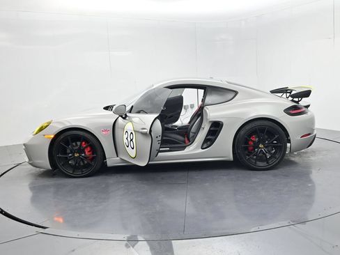 Used 2018 Porsche 718 Cayman S RWD image 57