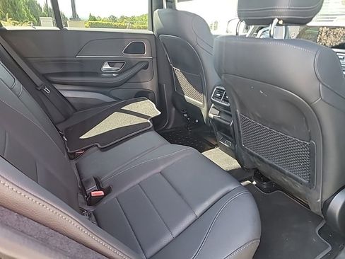 Used 2025 Mercedes-Benz GLE 350 4MATIC image 11