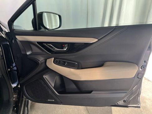 Used 2022 Subaru Outback Limited w/ Popular Package #2 image 11