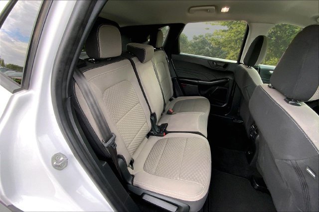 Used 2022 Ford Escape SE FWD image 25