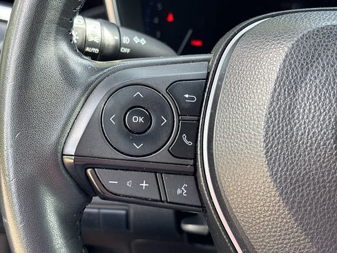 Used 2021 Toyota Corolla XSE FWD image 18
