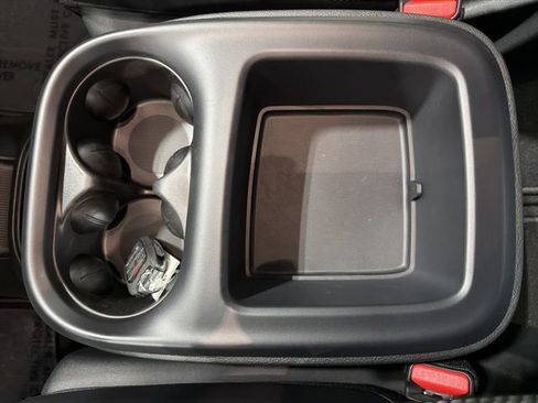 New 2026 Chrysler Pacifica Select image 8