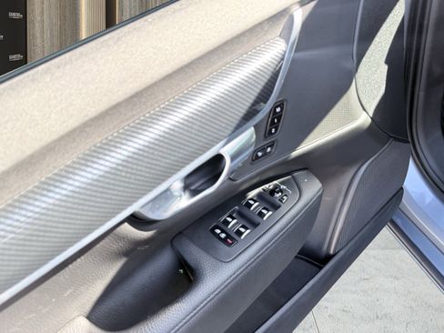 Used 2018 Volvo S90 T5 Momentum w/ Convenience Package image 66