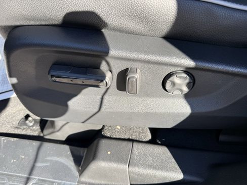 New 2026 Honda Odyssey Touring image 18