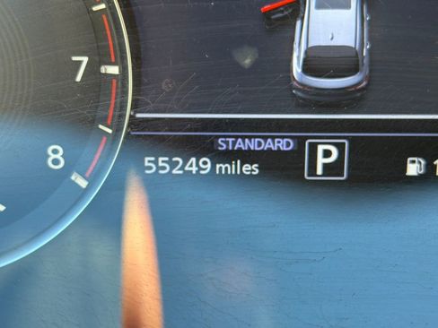 Used 2023 INFINITI QX55 Luxe w/ Cargo Package image 17