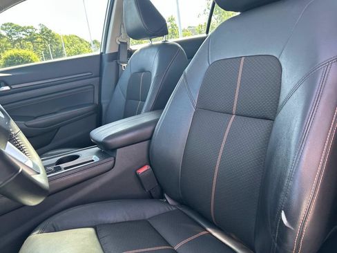 Used 2022 Nissan Altima 2.0 SR FWD image 22