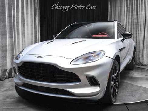 Used 2022 Aston Martin DBX AWD/4WD image 2