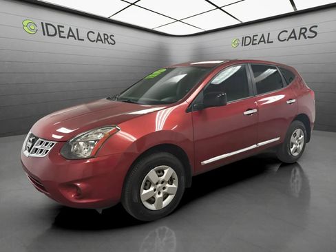 Used 2014 Nissan Rogue S AWD/4WD image 1