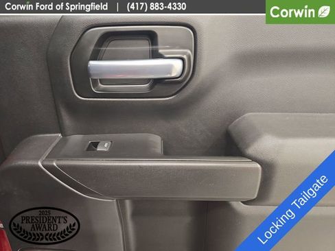 Used 2020 Chevrolet Silverado 1500 Custom w/ Custom Value Package AWD/4WD image 15