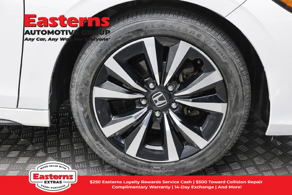 Used 2023 Honda Civic EX-L image 32