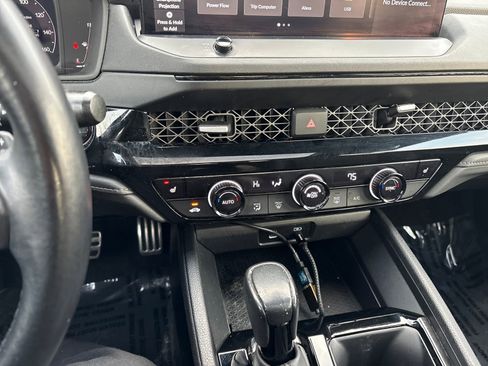 Used 2023 Honda Accord Sport image 17