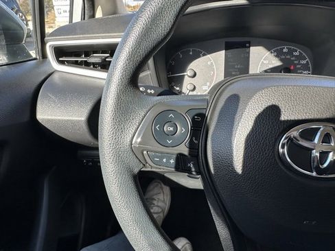 Used 2023 Toyota Corolla LE image 25