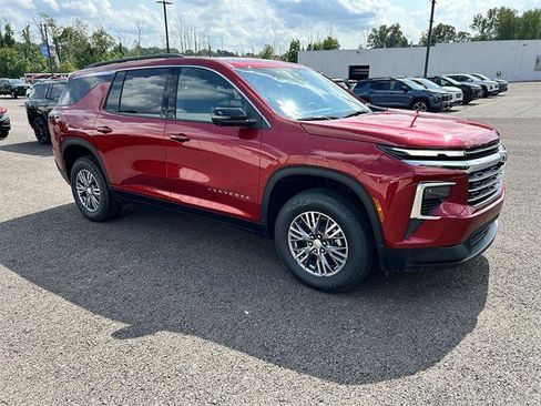 New 2027 Chevrolet Traverse LT w/ Driver Confidence Package AWD/4WD image 8