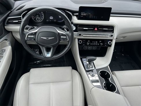 Used 2025 Genesis G70 2.5T image 16
