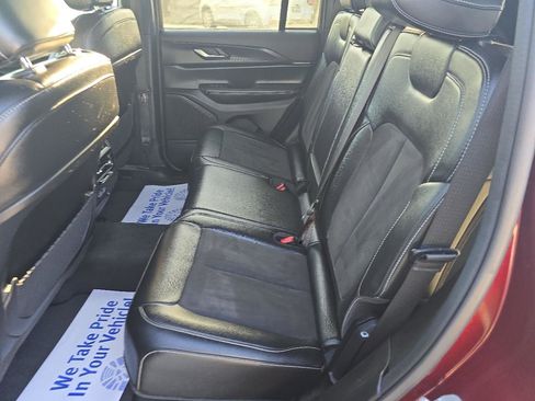 Used 2024 Jeep Grand Cherokee Altitude image 14