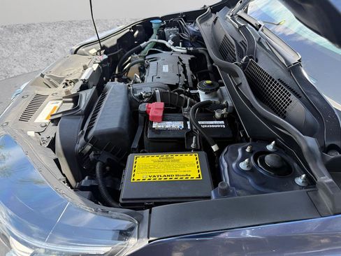 Used 2018 Honda CR-V LX image 41