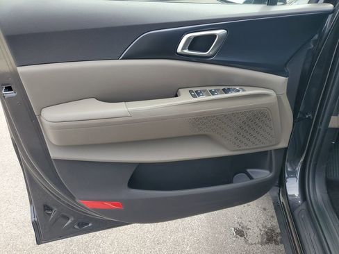 New 2026 Kia Carnival FWD image 8