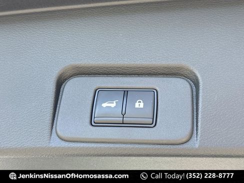 Certified 2024 Nissan Rogue SV w/ SV Premium Package FWD image 18