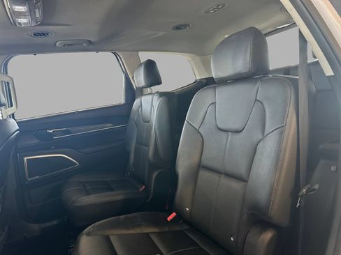 Used 2021 Kia Telluride EX w/ EX Premium Package AWD/4WD image 16