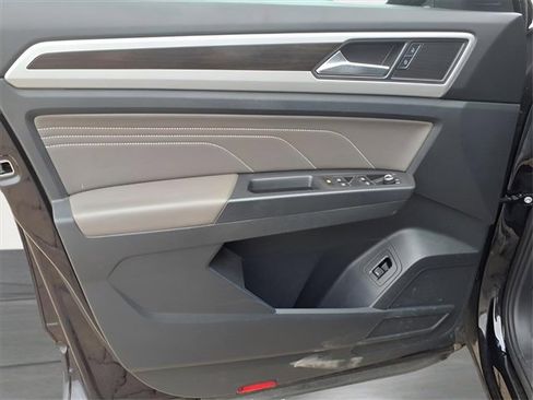 Used 2022 Volkswagen Atlas SE image 21