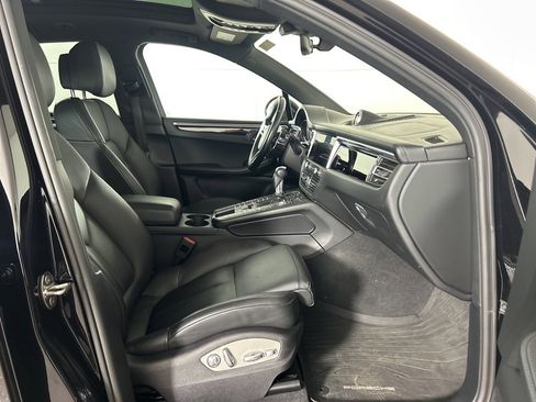 Certified 2021 Porsche Macan S image 20
