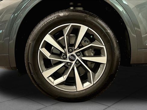 Used 2023 Audi Q5 2.0T Premium Plus w/ Premium Plus Package AWD/4WD image 19