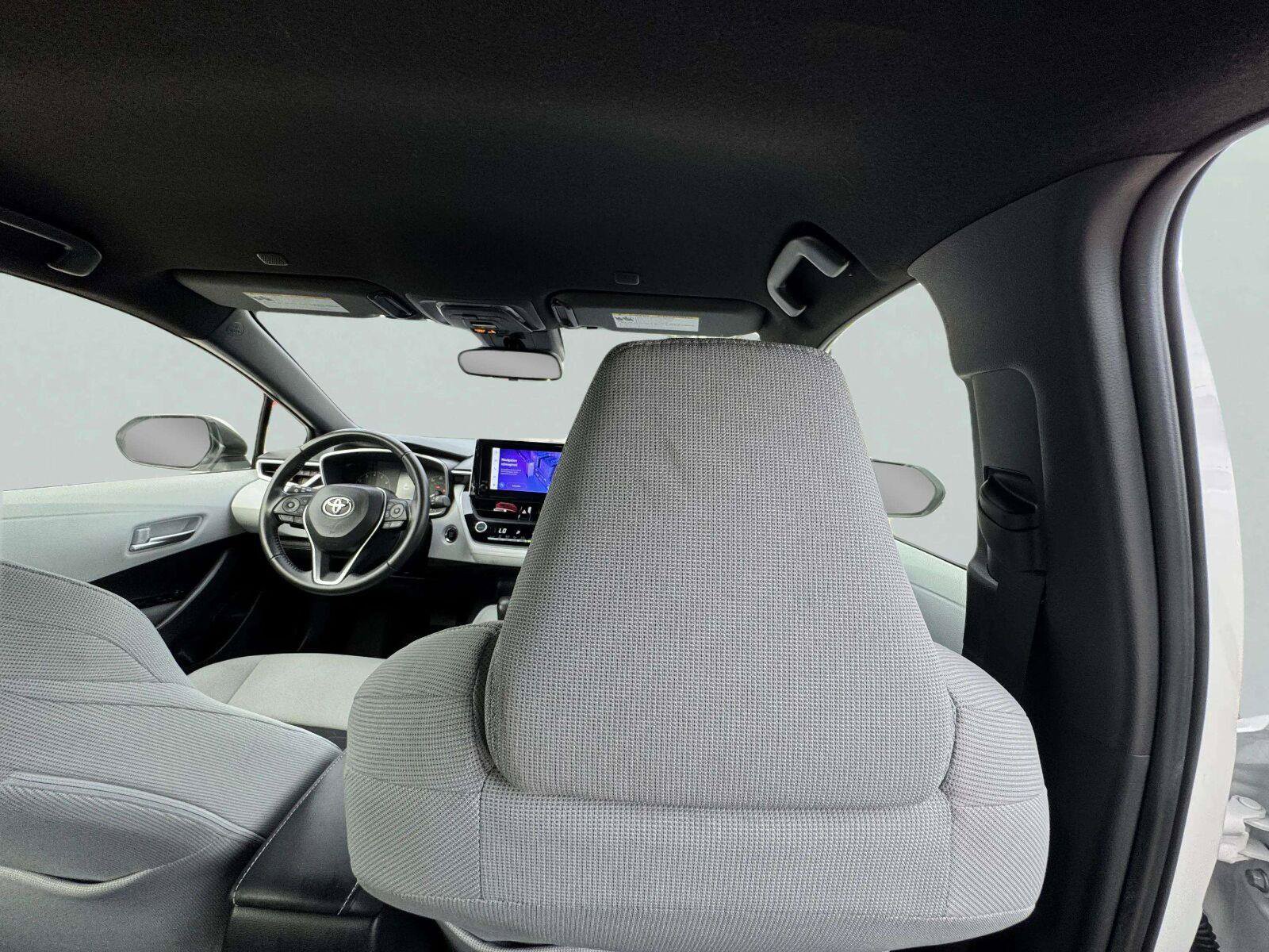 Used 2024 Toyota Corolla SE FWD image 35