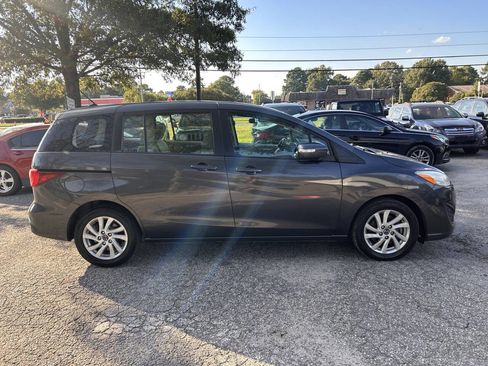 Used 2013 MAZDA MAZDA5 Sport image 11