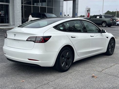 Used 2022 Tesla Model 3 Standard Range image 24