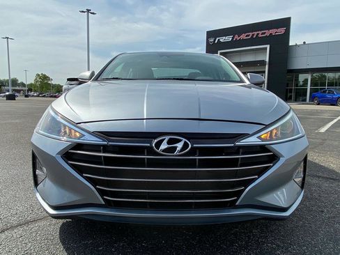 Used 2020 Hyundai Elantra SE FWD image 4