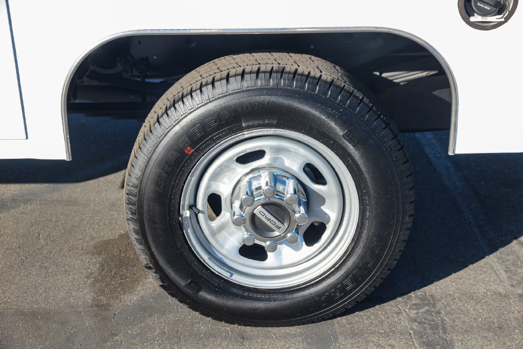 New 2025 Ford F350 XL w/ XL Chrome Package AWD/4WD image 15