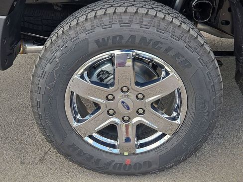 New 2025 Ford Ranger XLT w/ FX4 Off-Road Package image 7