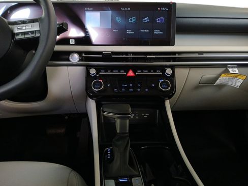 New 2025 Hyundai Tucson SEL image 11