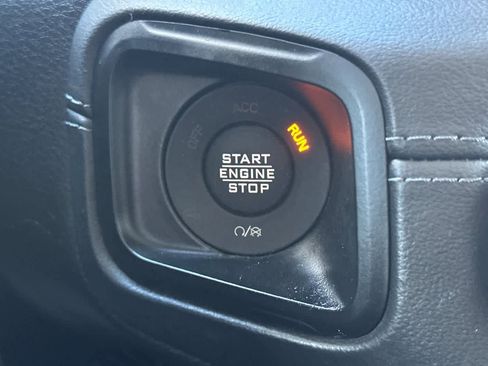 Used 2024 Jeep Wrangler Unlimited Rubicon 4xe AWD/4WD image 24
