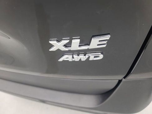 Used 2025 Toyota RAV4 XLE image 13