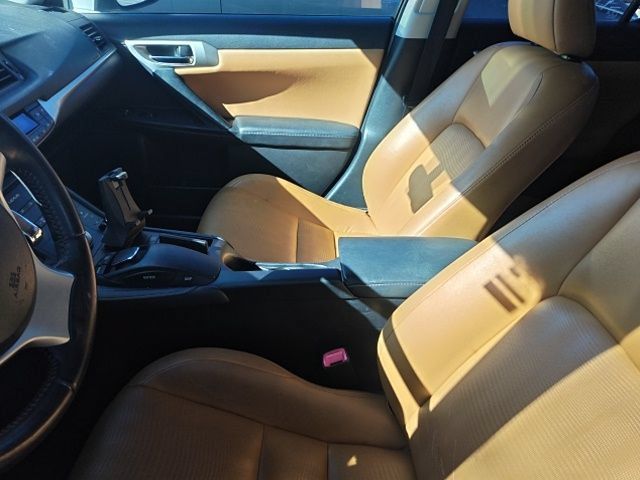 Used 2012 Lexus CT 200h Premium w/ Premium Audio Pkg FWD image 5