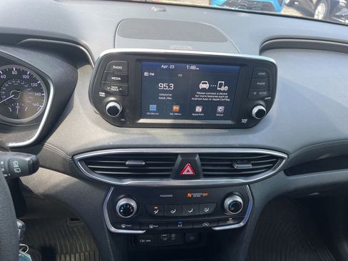 Used 2019 Hyundai Santa Fe SE AWD/4WD image 8