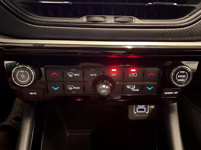 Used 2025 Jeep Compass Trailhawk AWD/4WD image 24