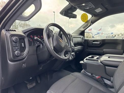 Used 2024 Chevrolet Silverado 1500 Custom image 6