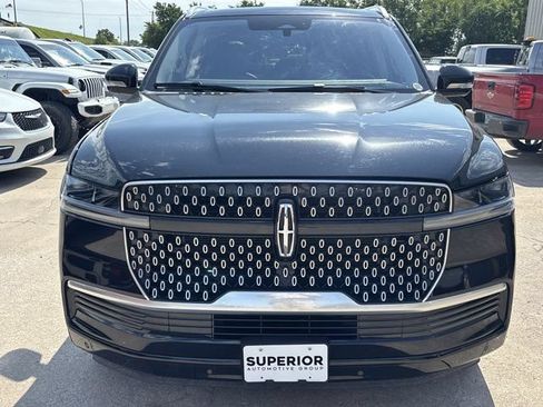 Used 2025 Lincoln Navigator Reserve AWD/4WD image 13