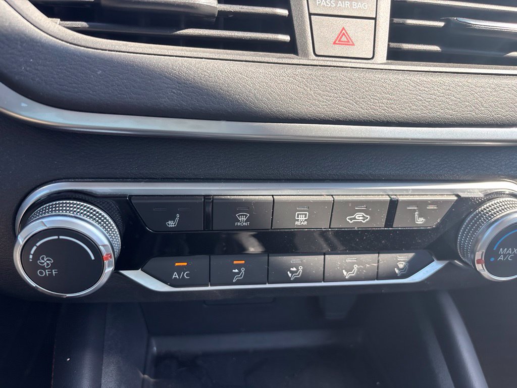 Used 2022 Nissan Altima 2.5 SR w/ Midnight Edition Package FWD image 22