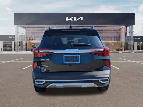 Certified 2023 Kia Seltos EX AWD/4WD image 5