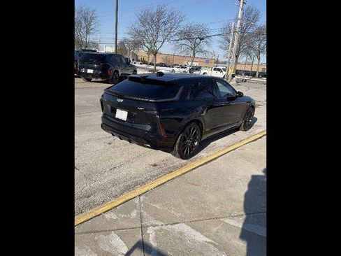 New 2026 Cadillac Lyriq V AWD/4WD image 6
