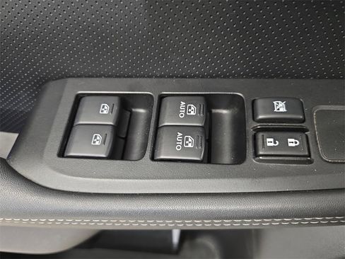 Used 2017 Subaru Outback 3.6R Limited image 31