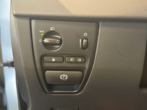 Used 2011 Volvo XC90 3.2 FWD image 10