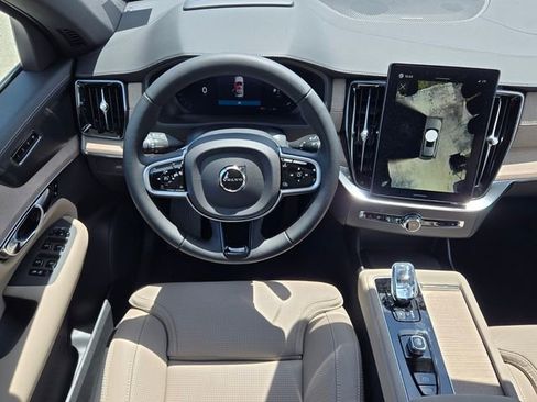 New 2026 Volvo XC90 B6 Ultra w/ Protection Package Premier AWD/4WD image 17